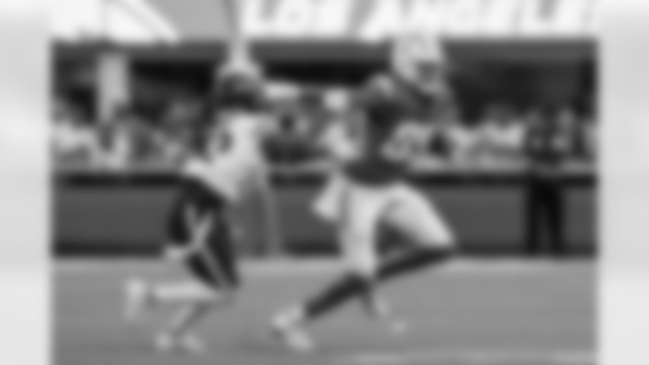 The Los Angeles Chargers play the Chicago Bears on Sunday, October 29, 2023 at SoFi Stadium in Inglewood, CA.
[FINAL SCORE: LAC 30 - CHI 13]