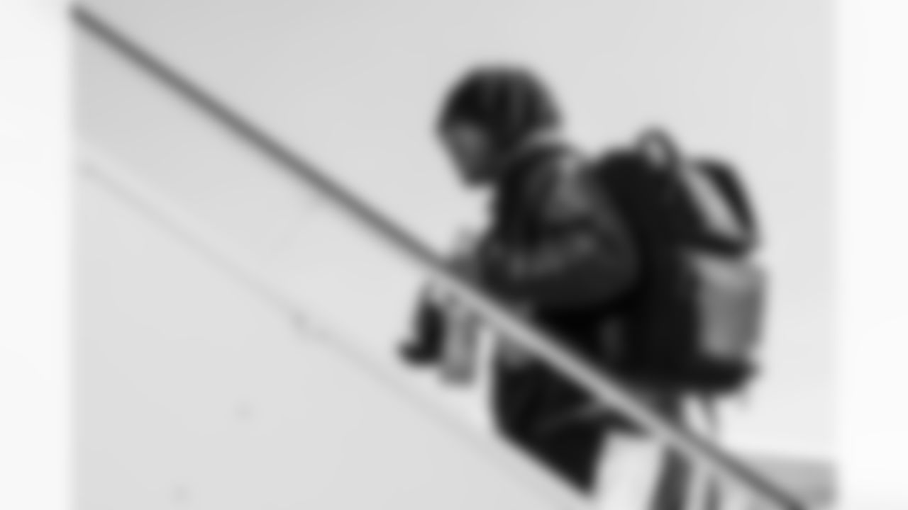 Los Angeles Chargers RB Omarion Hampton (8) travels to Dallas on Saturday, Dec. 20, 2025 for the Week 16 regular season matchup against the Dallas Cowboys.