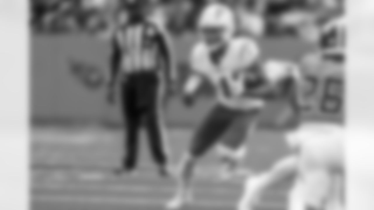 Check out the best shots from the Chargers Week 9 matchup against the Titans!