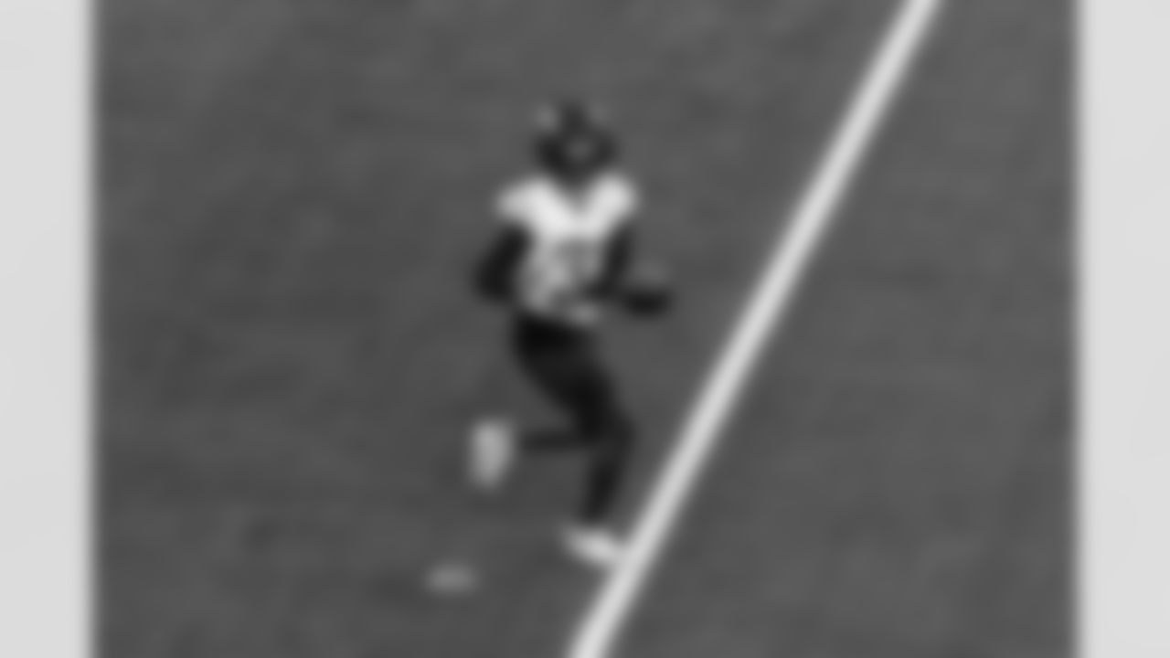 The Los Angeles Chargers practice on Wednesday, December 24, 2025 at Sofi Stadium in Inglewood, CA.