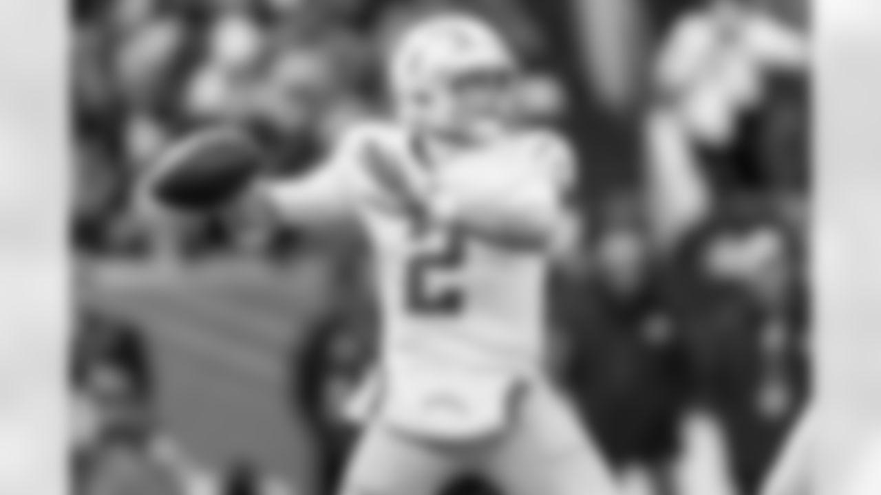 The Los Angeles Chargers play the Denver Broncos on Sunday, December 31, 2023 at Empower Field at Mile High in Denver, CO.
[FINAL SCORE: DEN 16 - LAC 9]