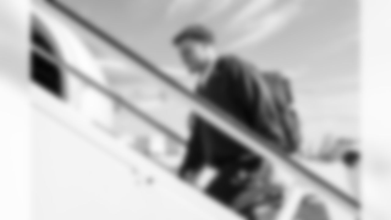 DB Elijah Molden (2)