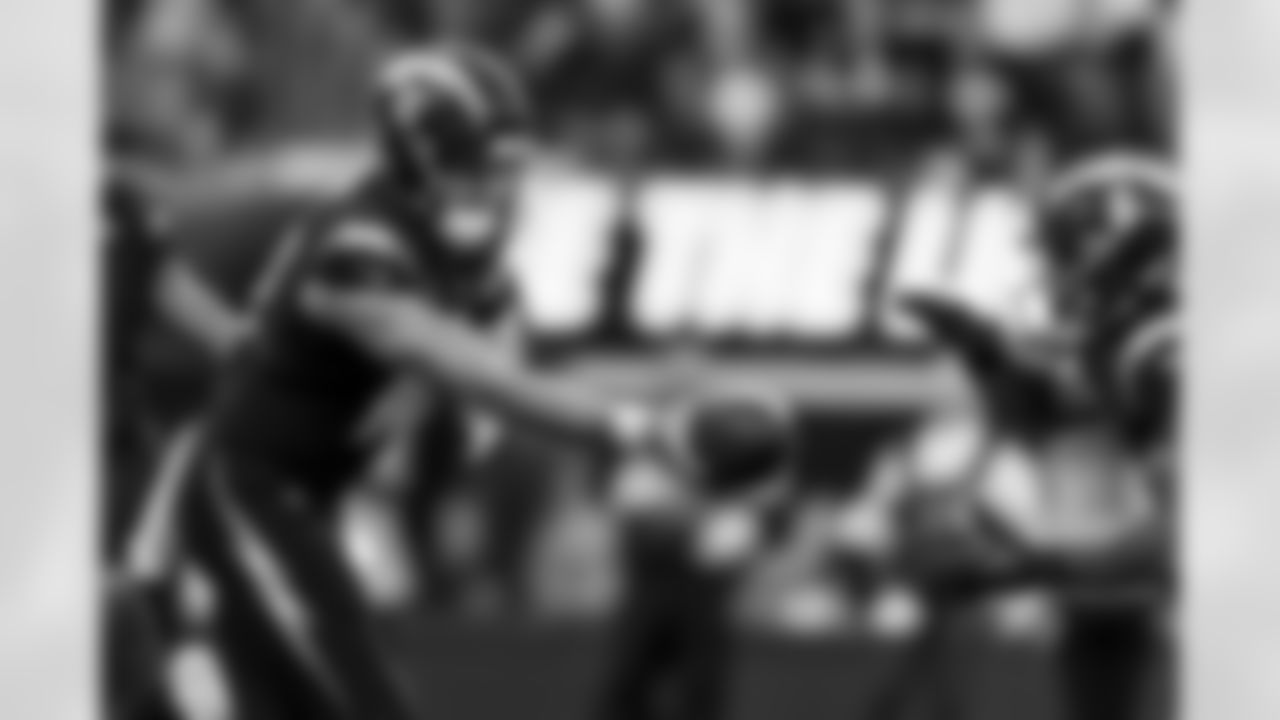 Take a look back at the best photos of Justin Herbert's 2025 campaign.