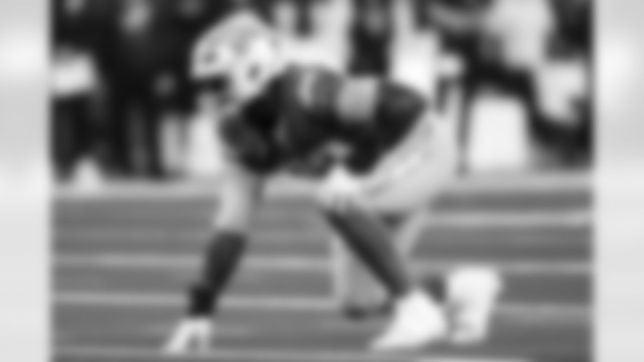 Check out the best shots from the Chargers Week 10 matchup against the Steelers!