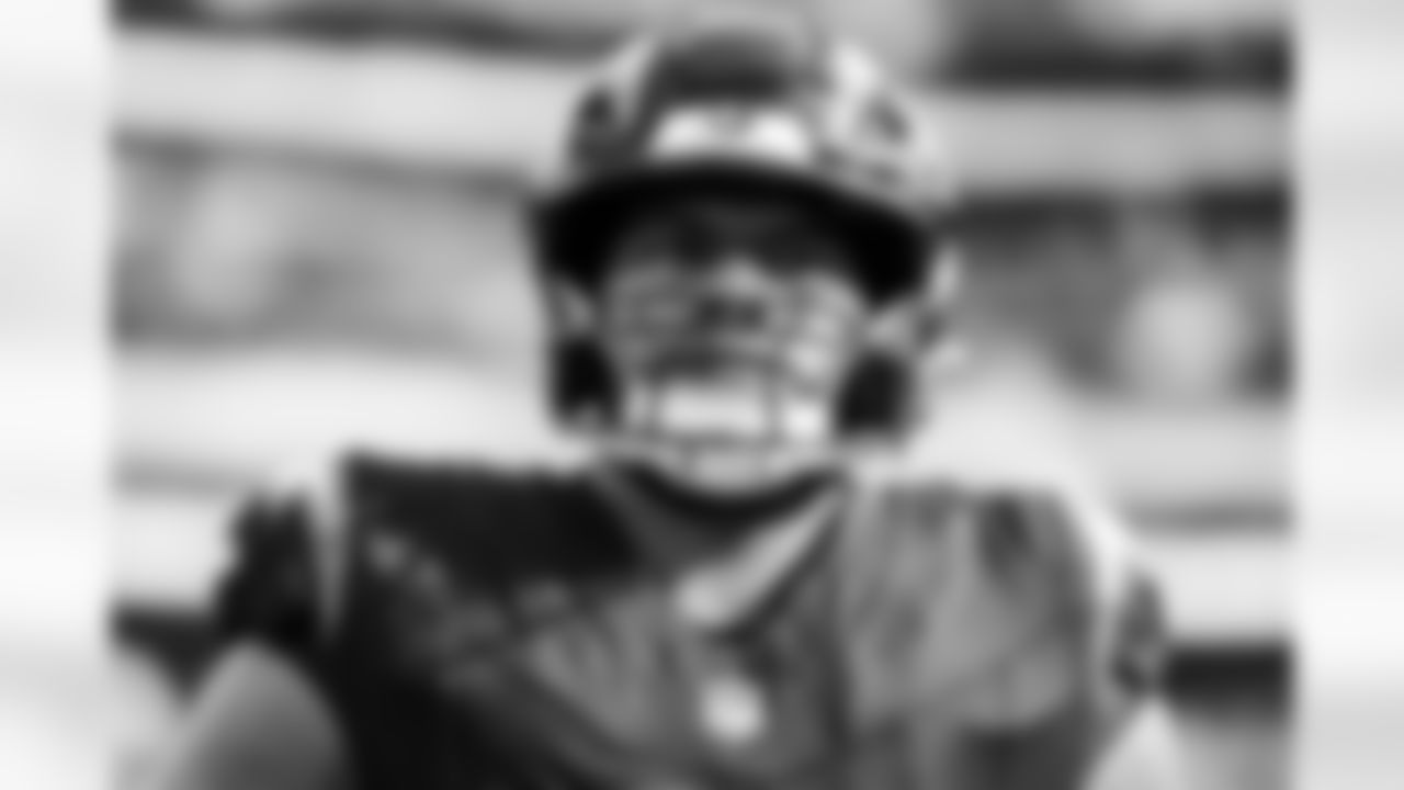 OLB Tuli Tuipulotu (45)