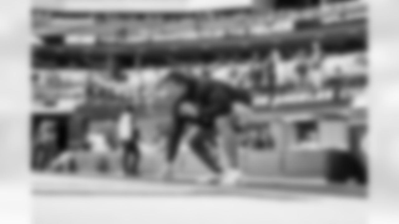 OL Foster Sarell (67)