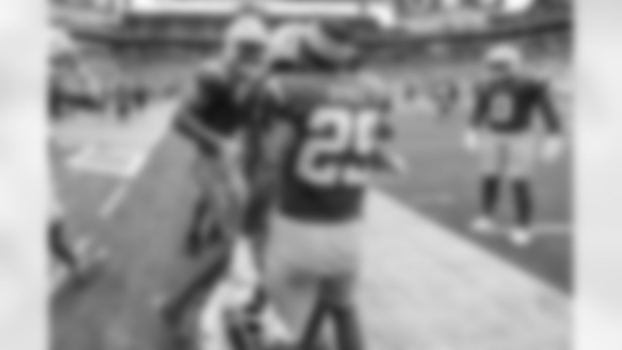 Check out the best shots from the Chargers Week 6 matchup against the Dolphins!