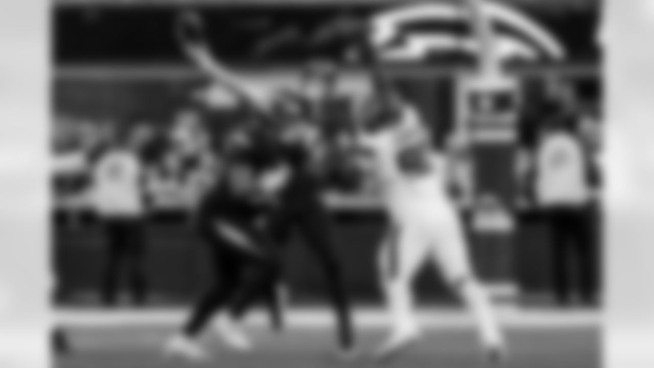 Check out the best shots from the Chargers Week 17 matchup against the Texans!