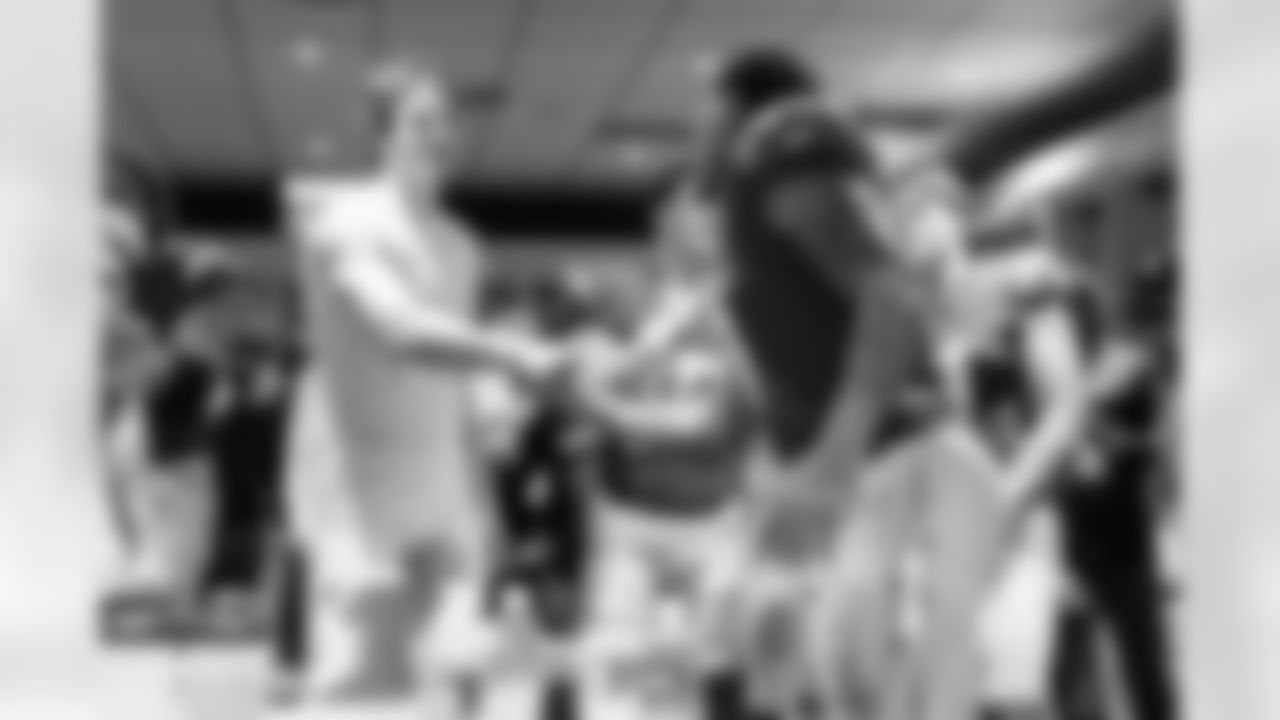 Check out the best shots from the Chargers Week 6 matchup against the Dolphins!