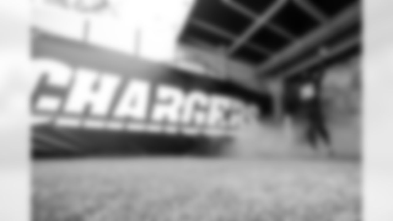 CB Donte Jackson (26)