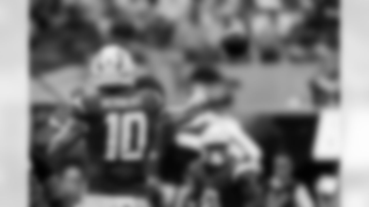 Chargers QB Justin Herbert (#10) in action during their Pro Bowl season.