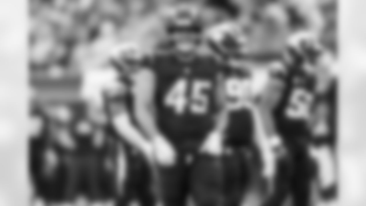 OLB Tuli Tuipulotu (45)