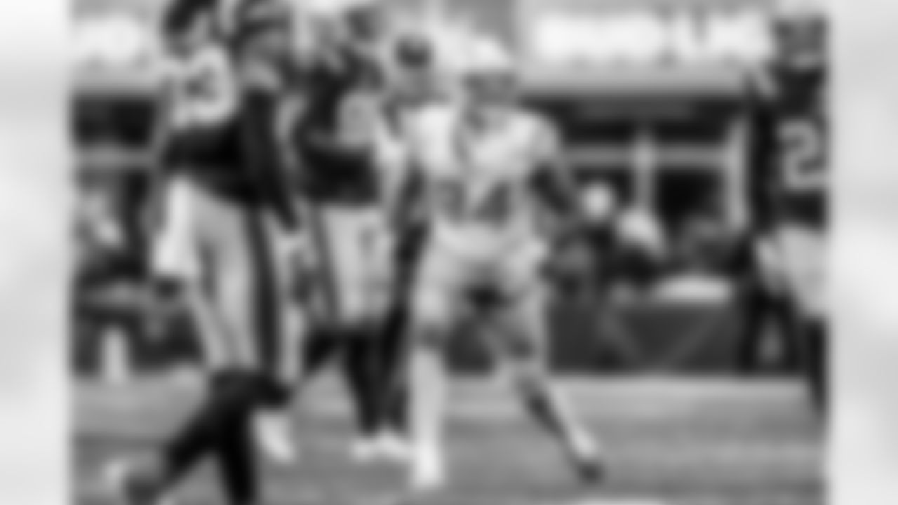 Take a look back at the Chargers Week 17 matchup with the Patriots in monochrome!