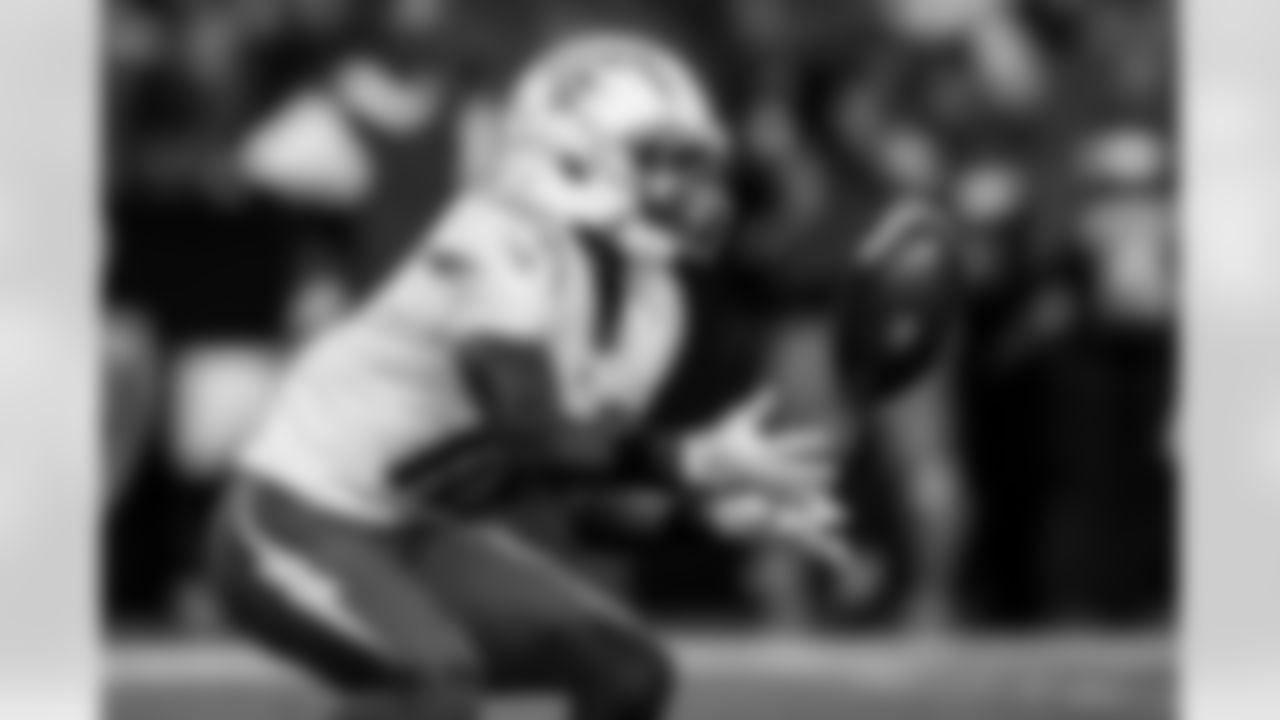 Check out the best shots from the Chargers Week 2 matchup against the Raiders!