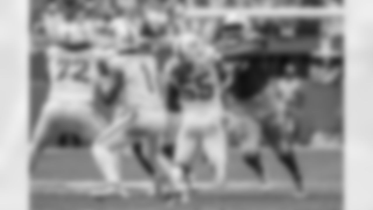 Check out the best shots from the Chargers Week 6 matchup against the Dolphins!