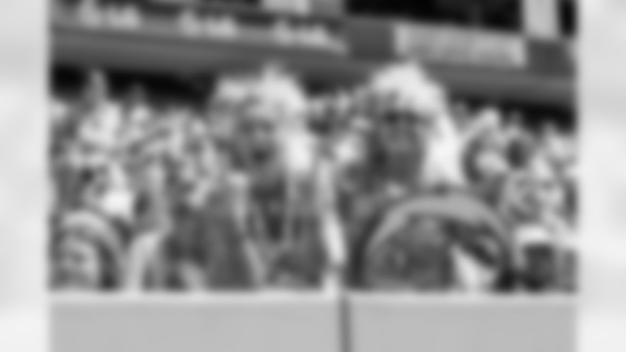 The Los Angeles Chargers play the Tennessee Titans on Sunday, September 17, 2023 at Nissan Stadium in Nashville, TN.
[FINAL SCORE: TEN 27 - LAC 24]