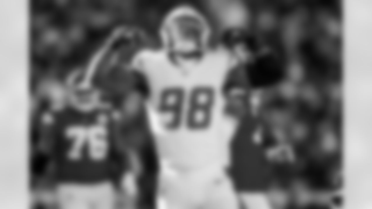 Check out the best shots from the Chargers Week 15 matchup against the Chiefs!