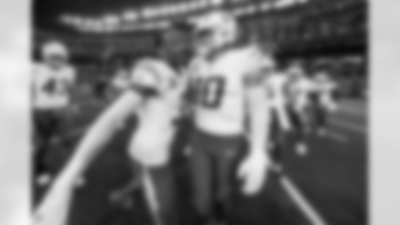 Take a look back at the best photos of Justin Herbert's 2025 campaign.