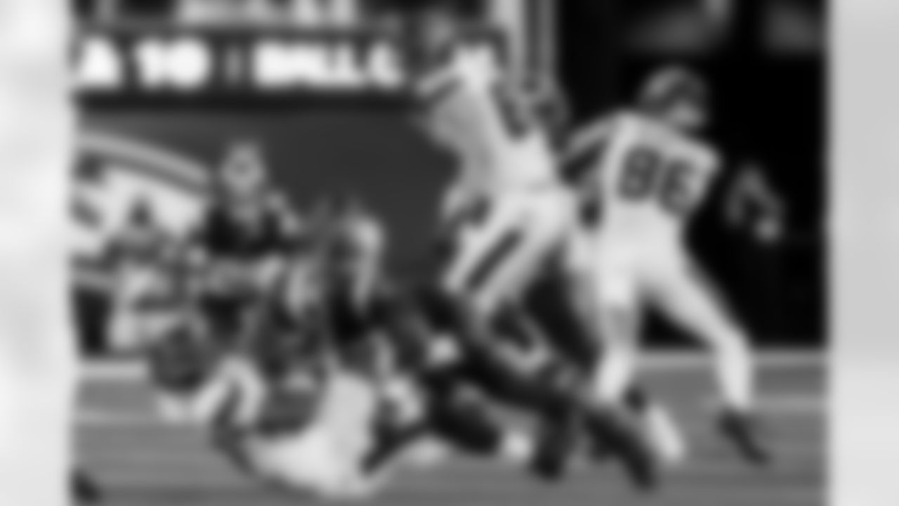 Check out the best shots from the Chargers Week 17 matchup against the Texans!