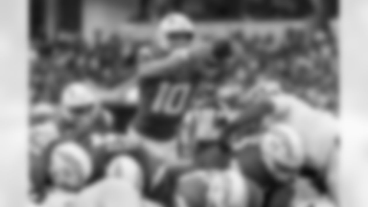 The Los Angeles Chargers play the Las Vegas Raiders on Sunday, October 1, 2023 at SoFi Stadium in Inglewood, CA.
[FINAL SCORE: LAC 24 - LV 17]