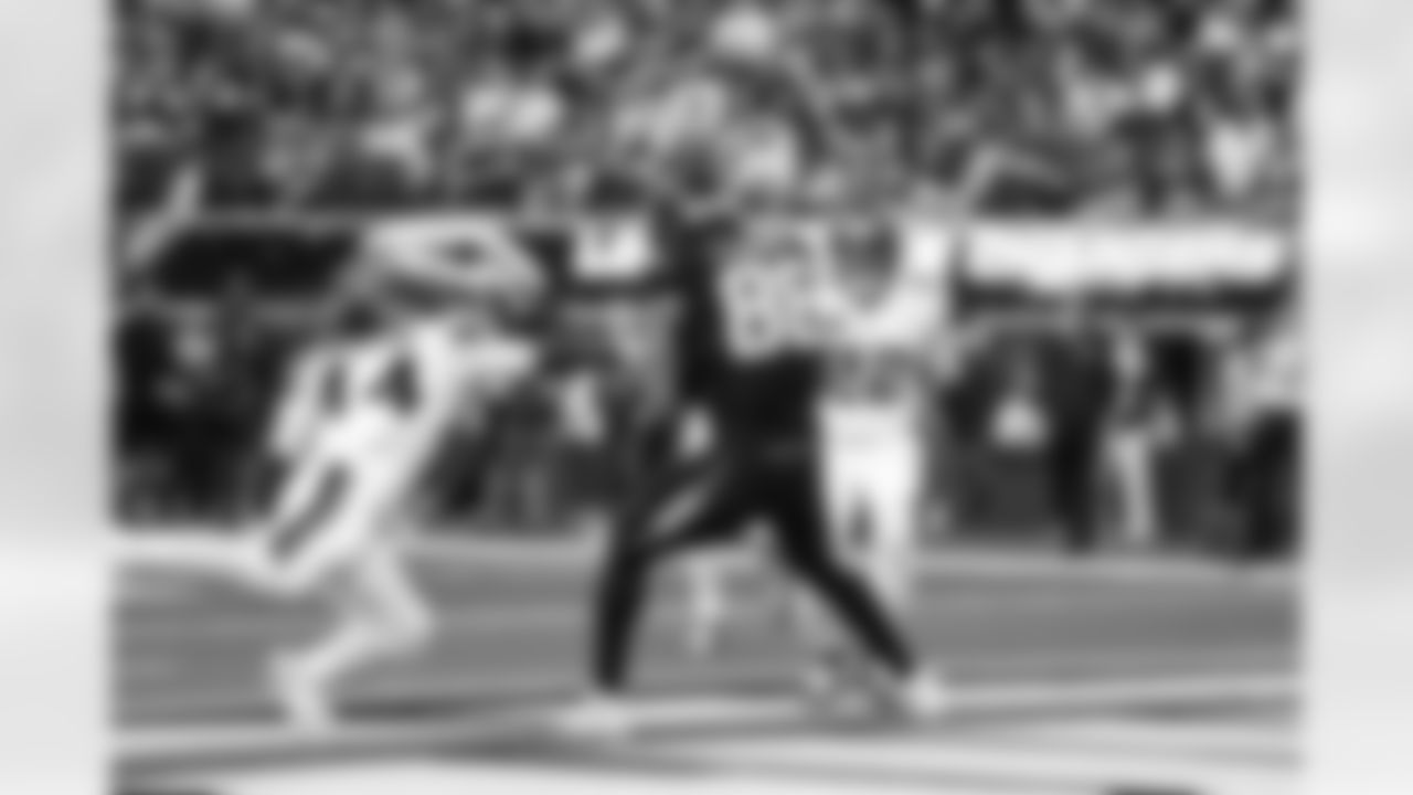 TE Oronde Gadsden (86)