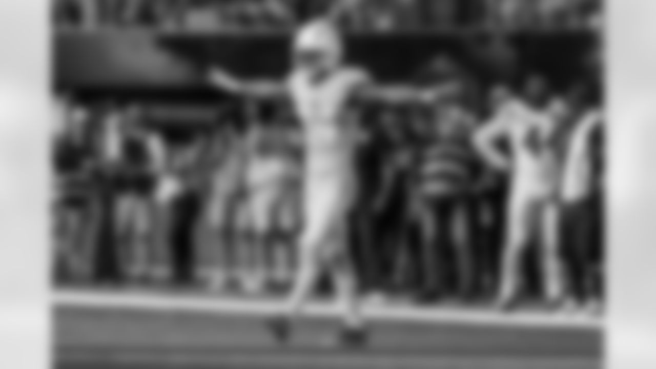 Take a look at the best photos of Chargers 2026 free agent Benjamin St-Juste