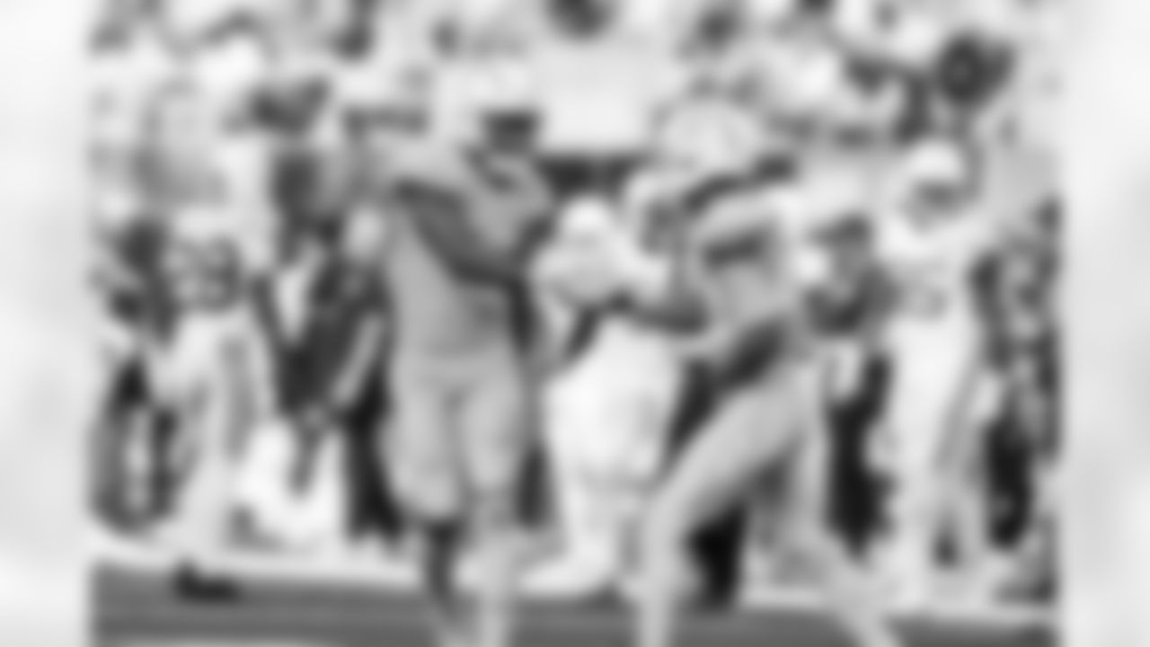 S Derwin James Jr. (3) and CB Tarheeb Still (29)