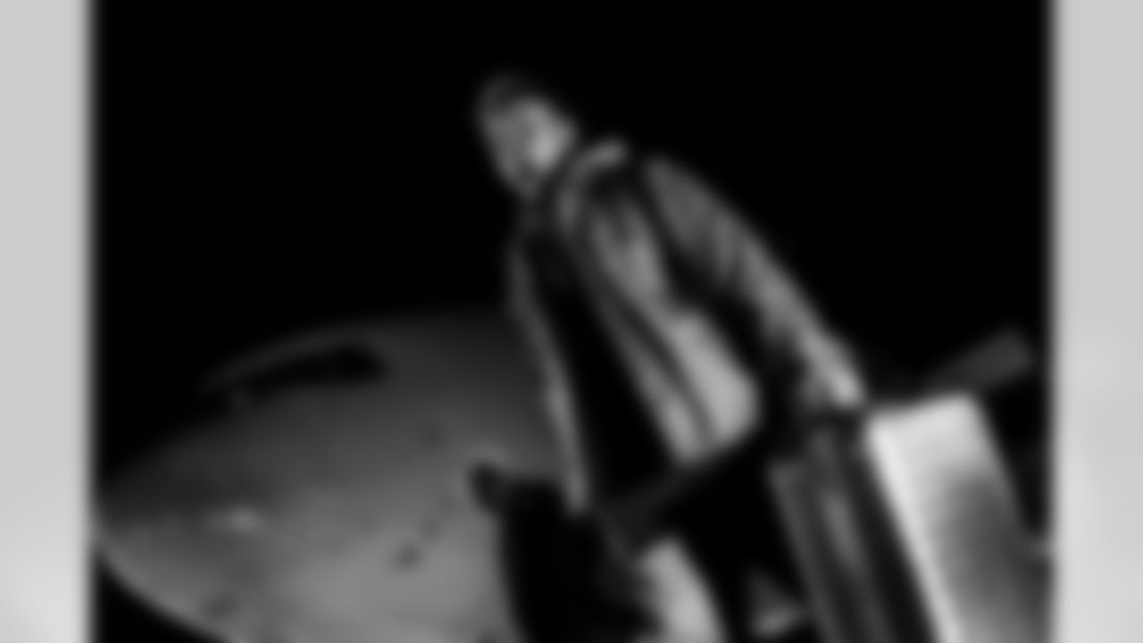 DB Elijah Molden (2)