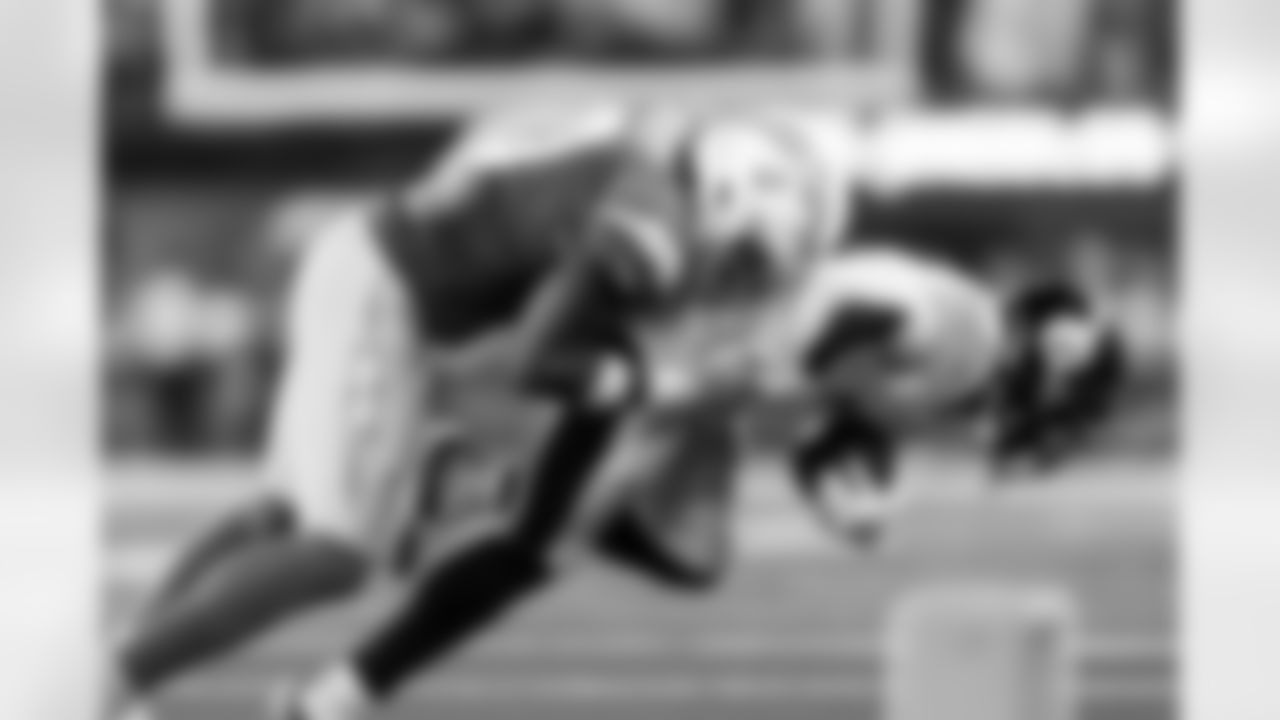 Check out the best shots from the Chargers Week 10 matchup against the Steelers!