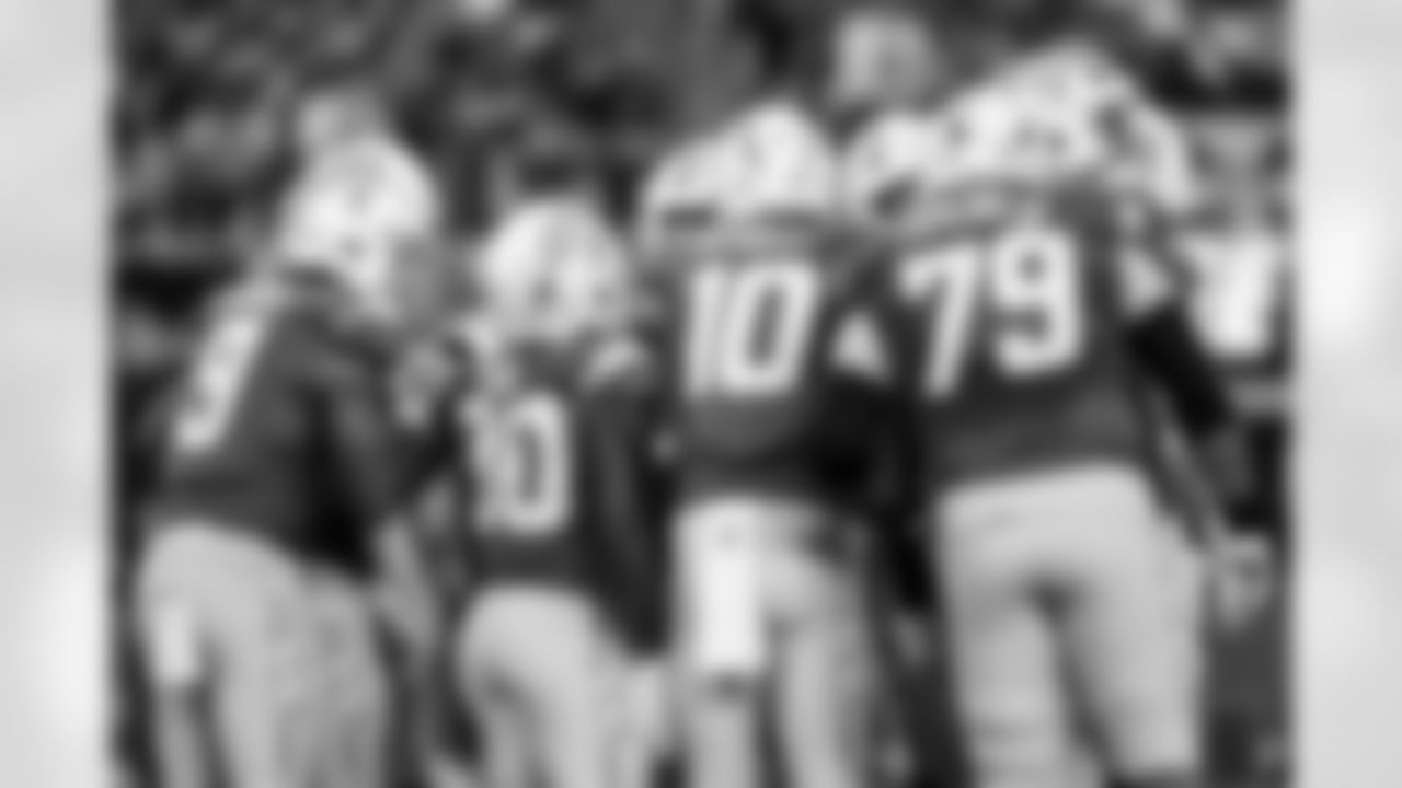 Check out the best shots from the Chargers Week 10 matchup against the Steelers!