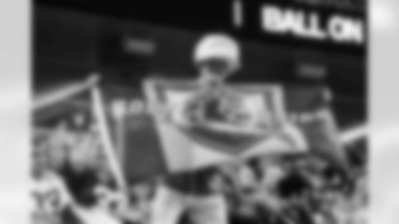 The Los Angeles Chargers play the Baltimore Ravens on Monday, November 25, 2024 at SoFi Stadium in Inglewood, CA.
[FINAL SCORE: BAL 30 - LAC 23]