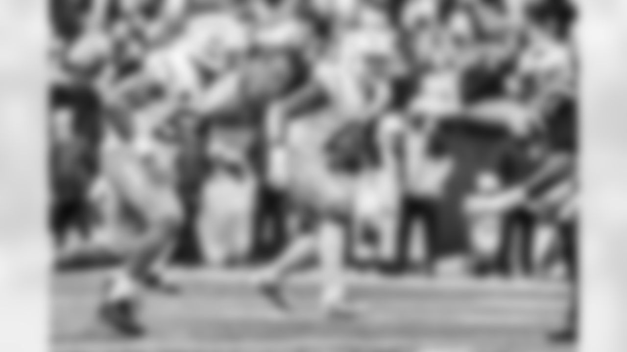 Take a look back at the Chargers Week 17 matchup with the Patriots in monochrome!