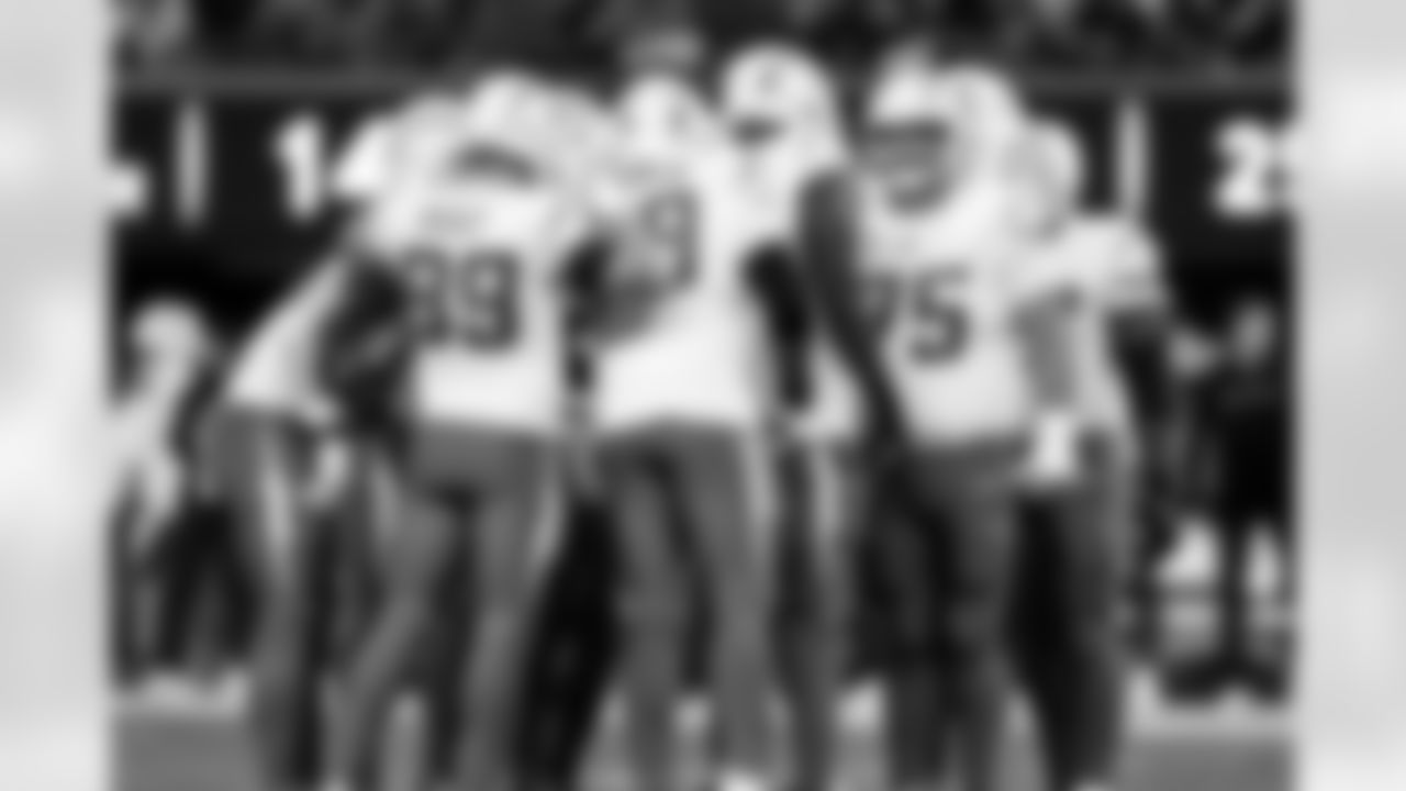 TE Will Dissly (89), T Trey Pipkins III (79), G Mekhi Becton (73) and C Bradley Bozeman (75)