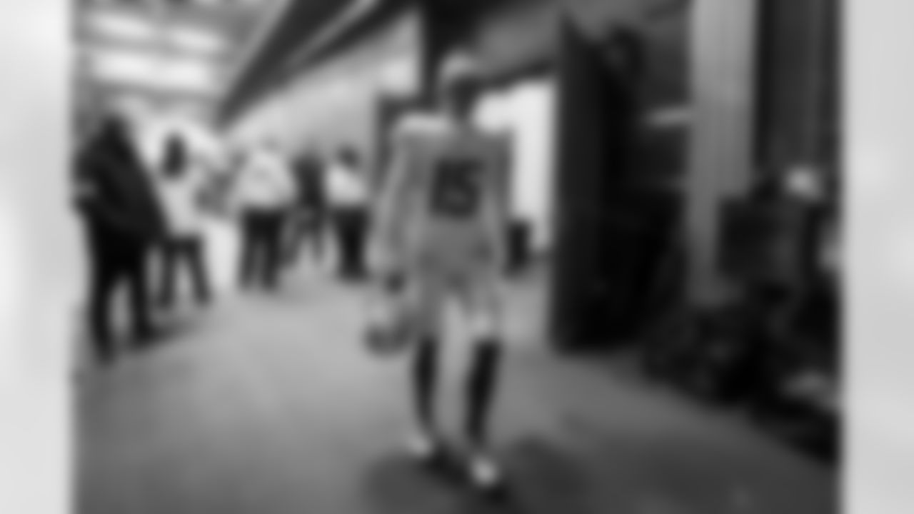 WR Ladd McConkey (15)