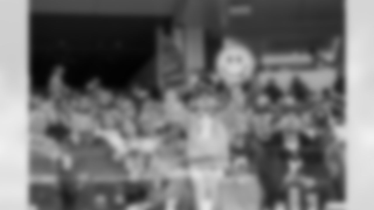 The Los Angeles Chargers play the Kansas City Chiefs on Sunday, January 7, 2024 at SoFi Stadium in Inglewood, CA.
[FINAL SCORE: KC 13 - LAC 12]The Los Angeles Chargers play the Kansas City Chiefs on Sunday, January 7, 2024 at SoFi Stadium in Inglewood, CA.
[FINAL SCORE: KC 13 - LAC 12]