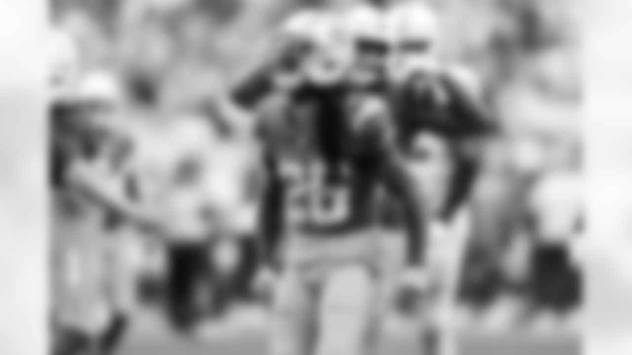 CB Donte Jackson (26)