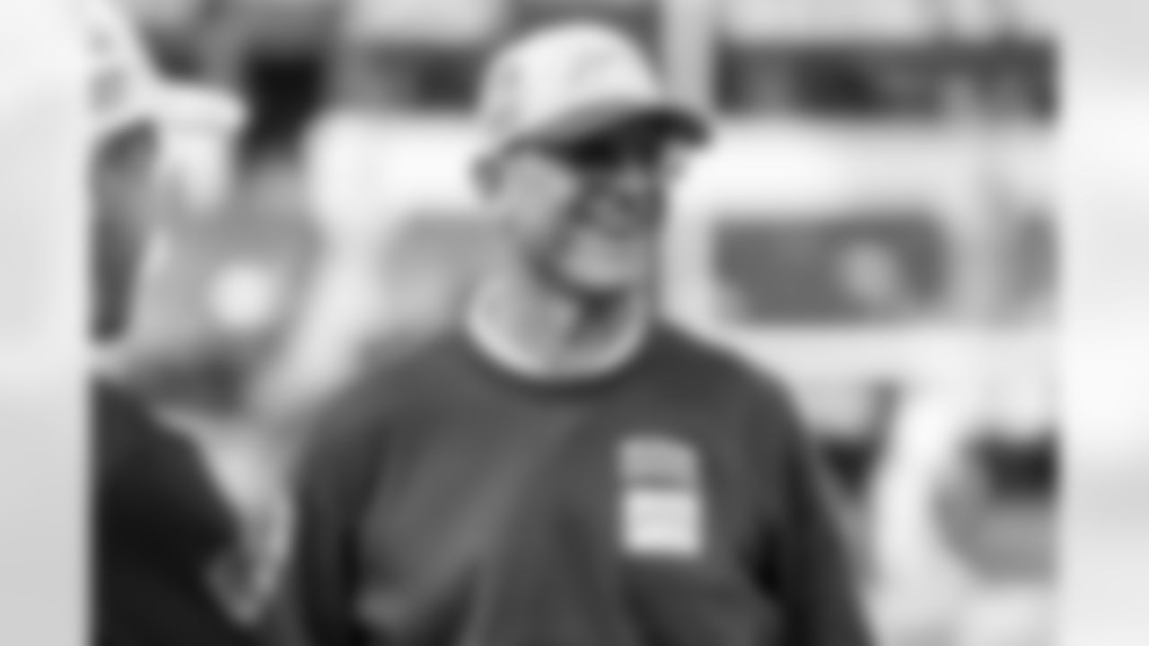 The Los Angeles Chargers play the Tennessee Titans on Sunday, November 10, 2024 at SoFi Stadium in Inglewood, CA.
[FINAL SCORE: LAC 27 - TEN 17]