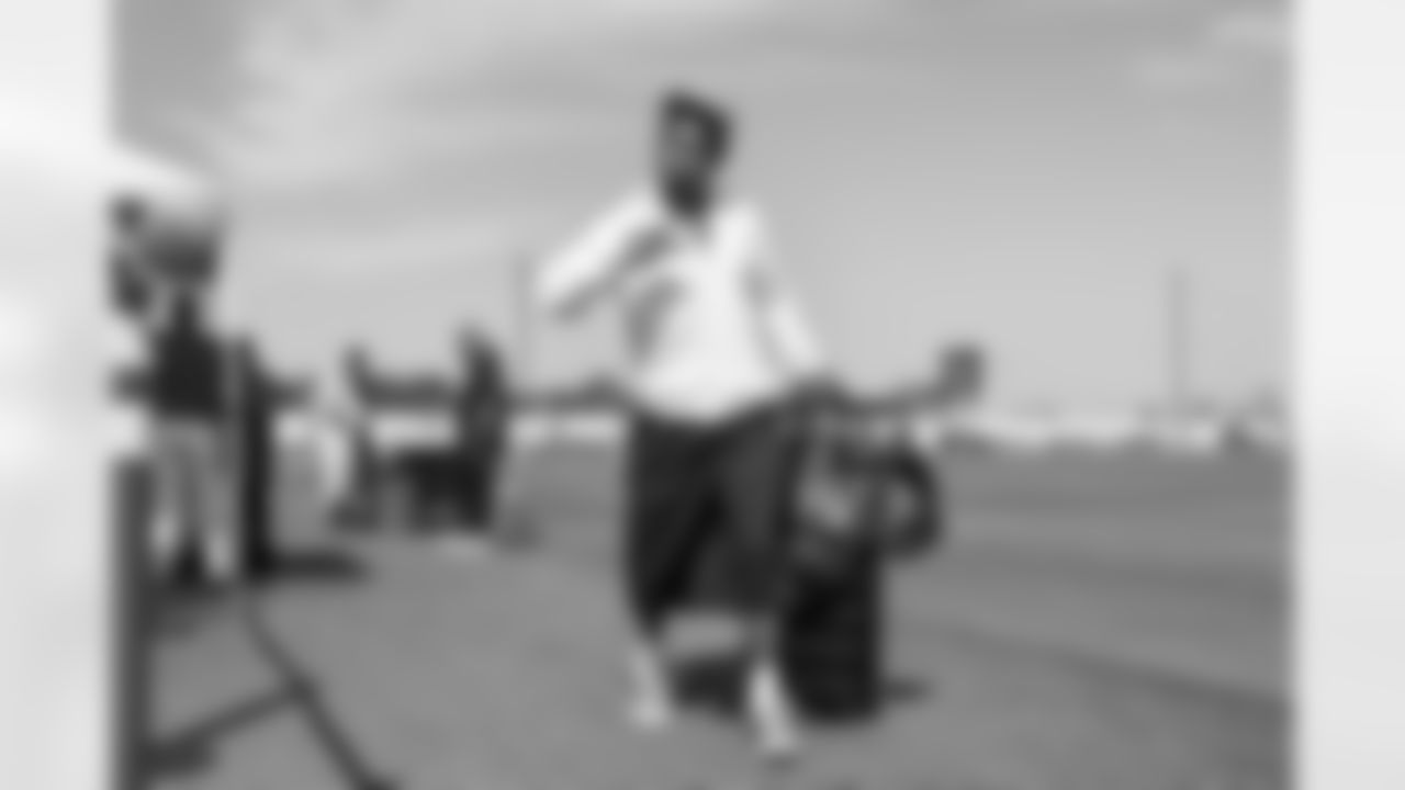 WR Derius Davis (12)