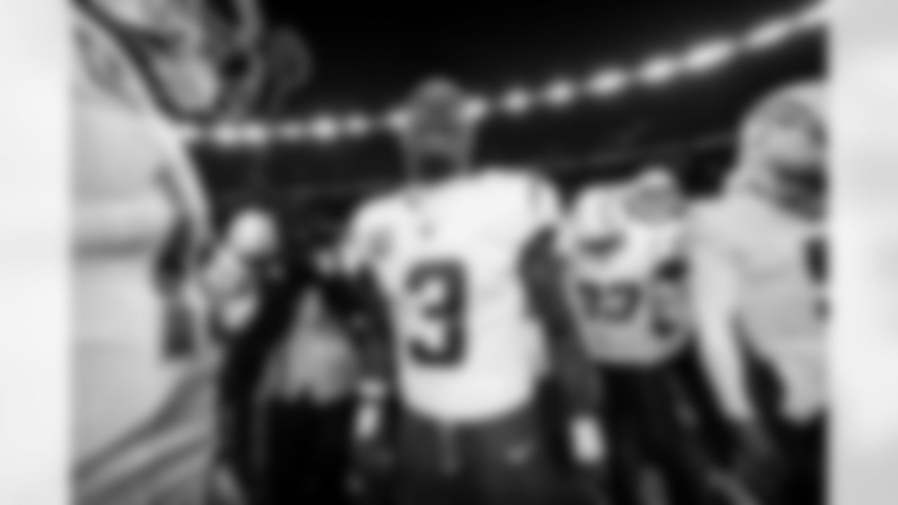 S Derwin James Jr. (3)