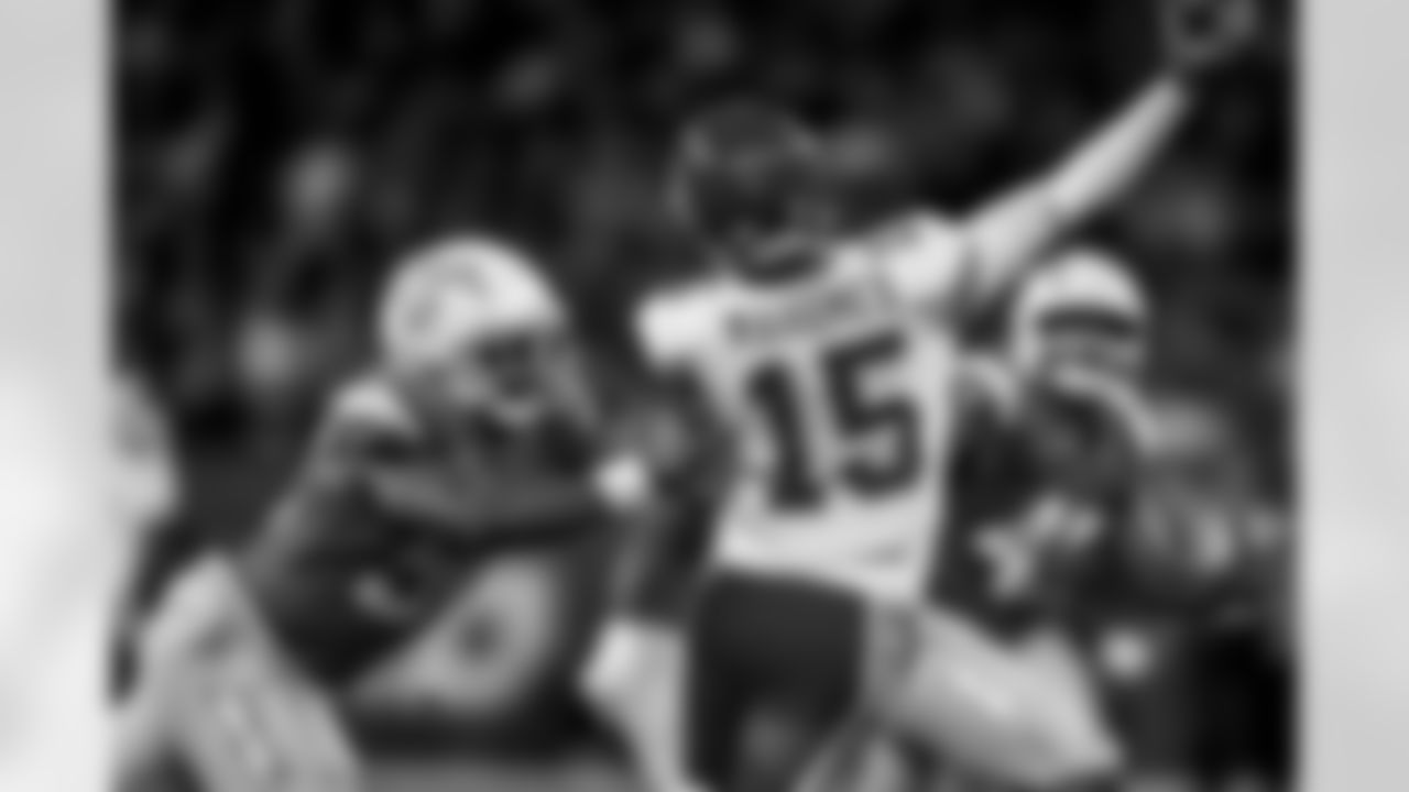 Take a look at the best photos of Chargers 2026 free agent Khalil Mack