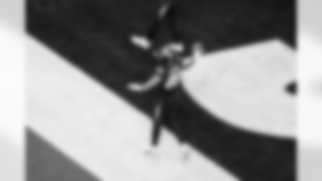 TE Oronde Gadsden (86)