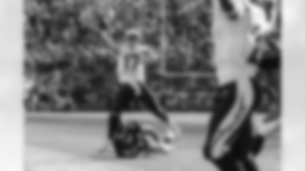 The San Diego Chargers play the Denver Broncos on Sunday, September 14, 2008 at Invesco Field at Mile High in Denver, Colorado. 
[FINAL SCORE: DEN 39 - SD 38]