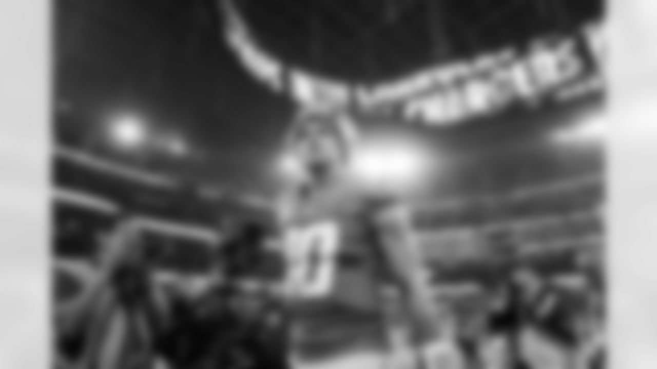 QB Justin Herbert (10)