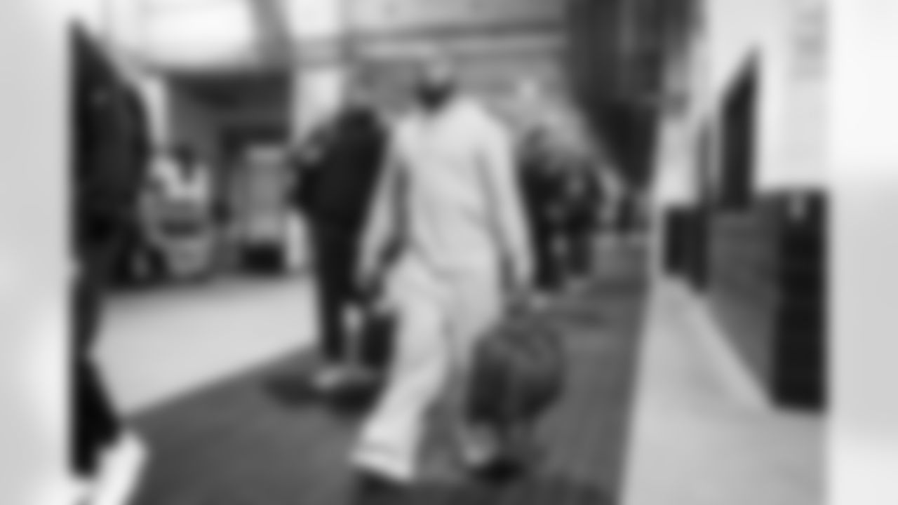 RB Trayveon Williams (38)