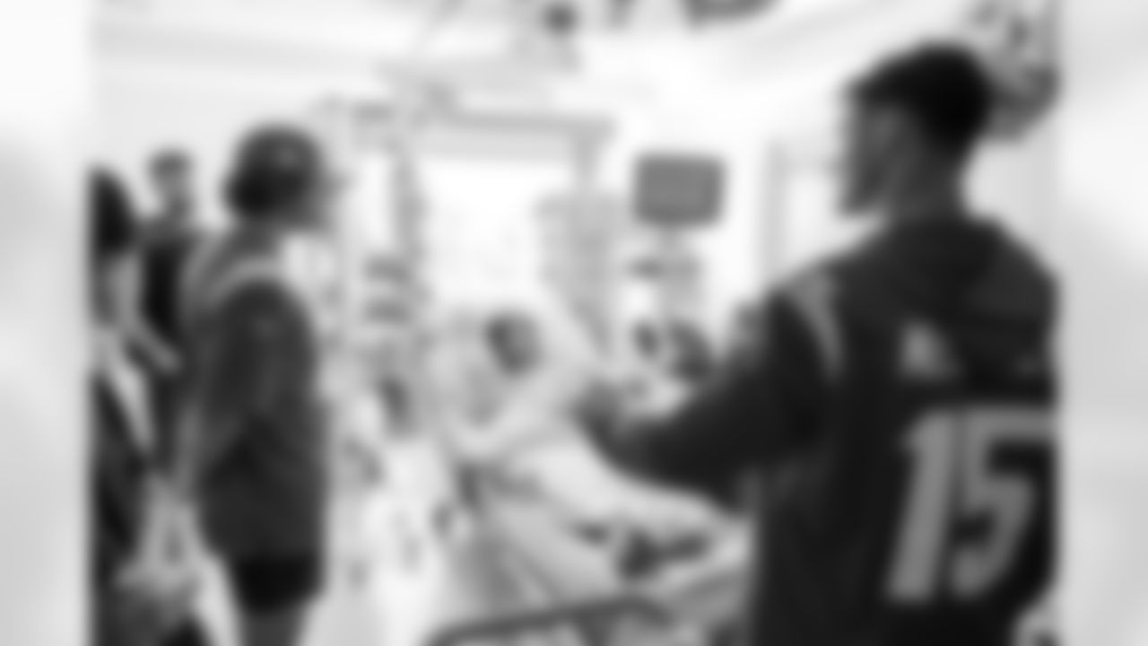 The Los Angeles Chargers visit with patients and staff on Wednesday, May 7, 2025 at UCLA Health Childrenís Hospital in Westwood, CA.