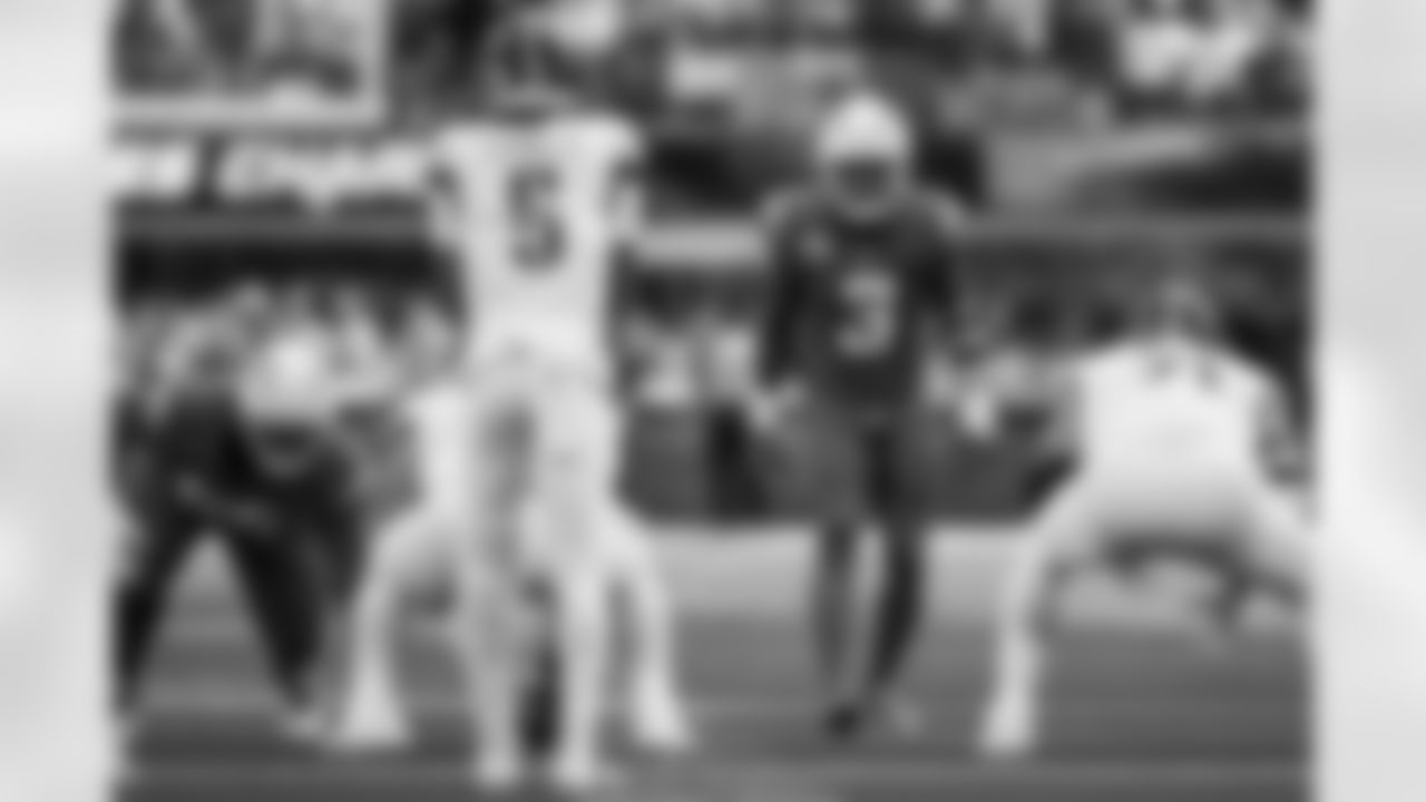 Chargers S Derwin James, Jr. (#3) in action during their Pro Bowl season.