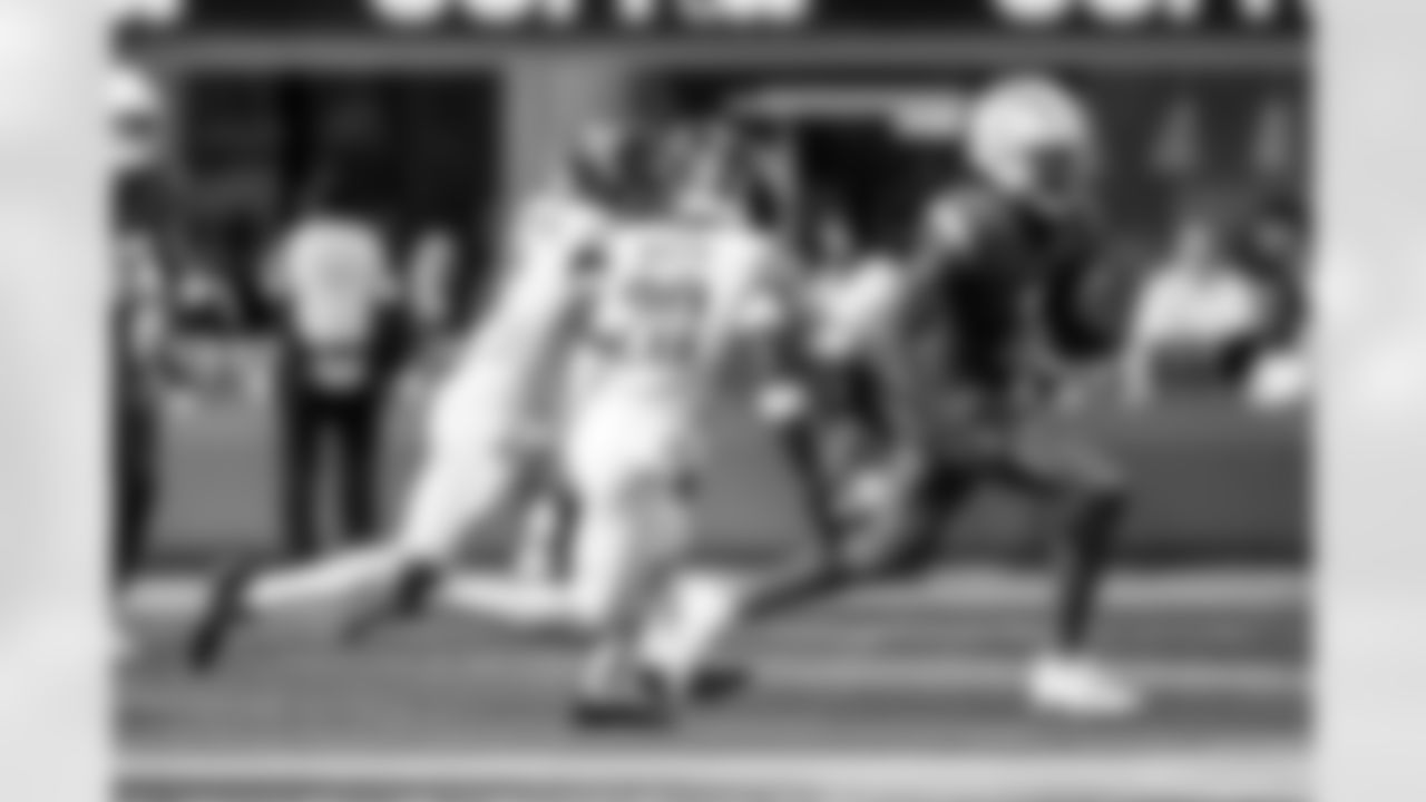 Check out the best shots from the Chargers Week 5 matchup against the Commanders!