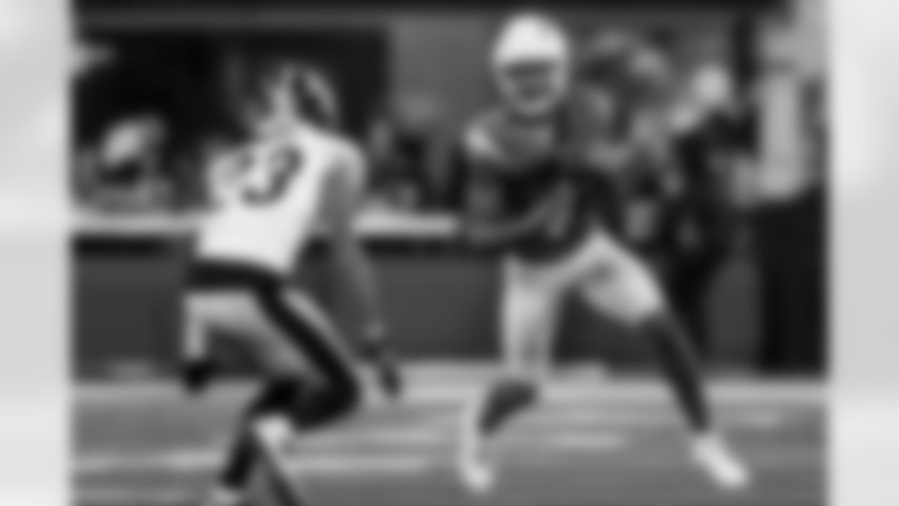 Check out the best shots from the Chargers Week 10 matchup against the Steelers!