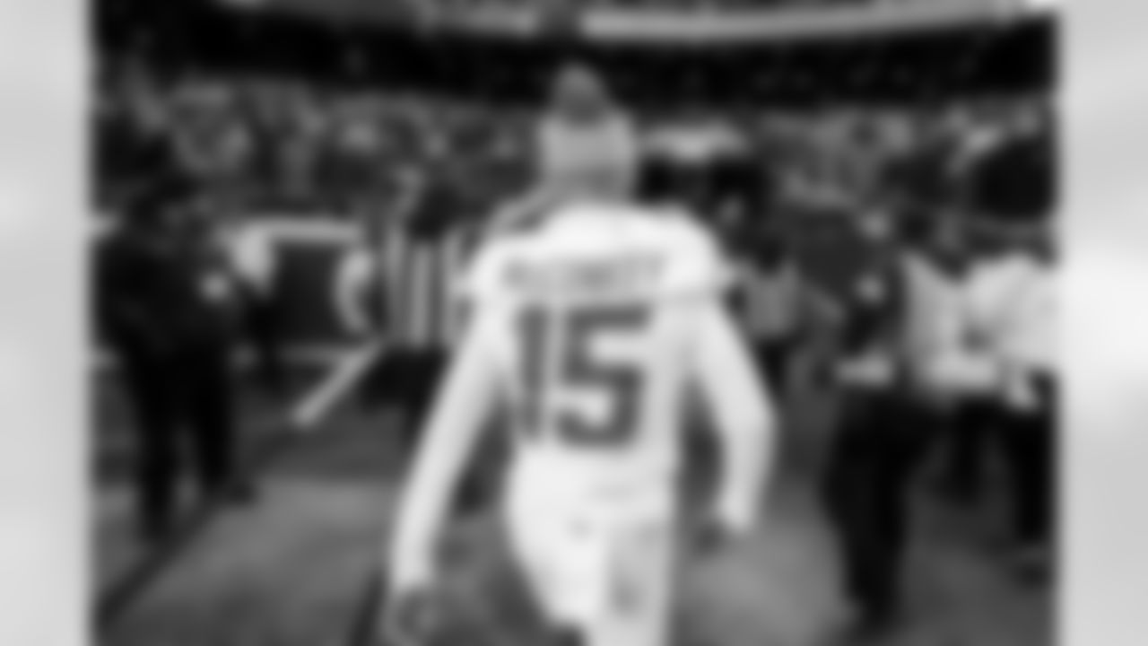 WR Ladd McConkey (15)