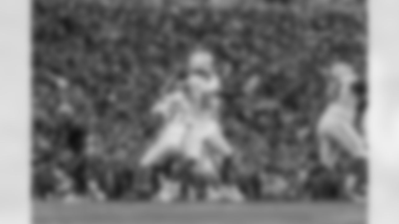 The Los Angeles Chargers play the Green Bay Packers on Sunday, November 19, 2023 at Lambeau Field in Green Bay, WI.
[FINAL SCORE: GB 23 - LAC 20]